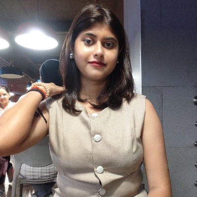 Dr.priyasi Pragya